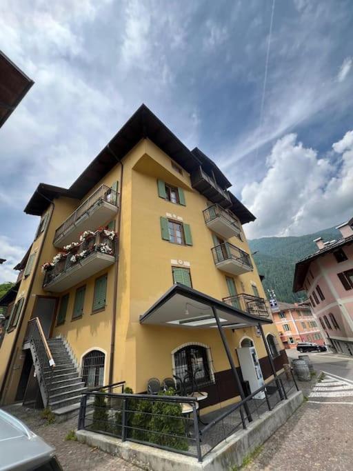 Effealatapartments - La Perla Della Val Di Sole Димаро Экстерьер фото